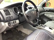 2010 Toyota Tacoma - Photo 3