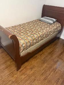 Room for Rent (Females)