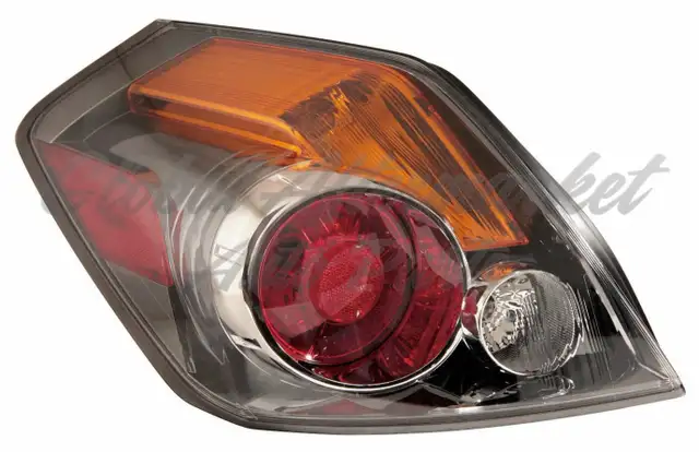 Nissan Altima Hybrid 2010-2011 Tail Lights Left and Right