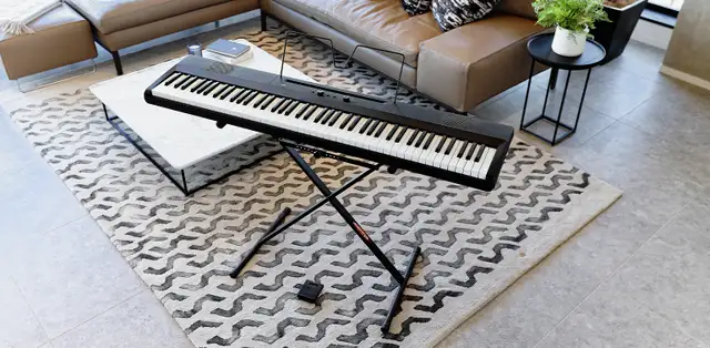 PIANO KORG LIANO 88 NOTES