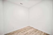 MODERN 2 Bed Apartment - In the Heart of Downtown! - Photo 8