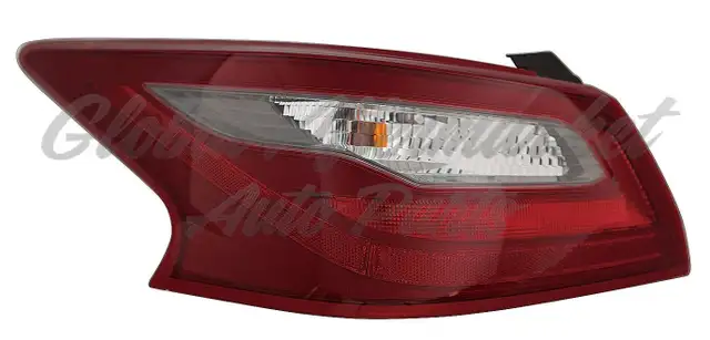 Nissan Altima 2018 Tail Lights Left and Right