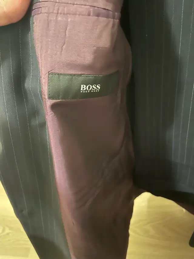 HUGO BOSS SUIT