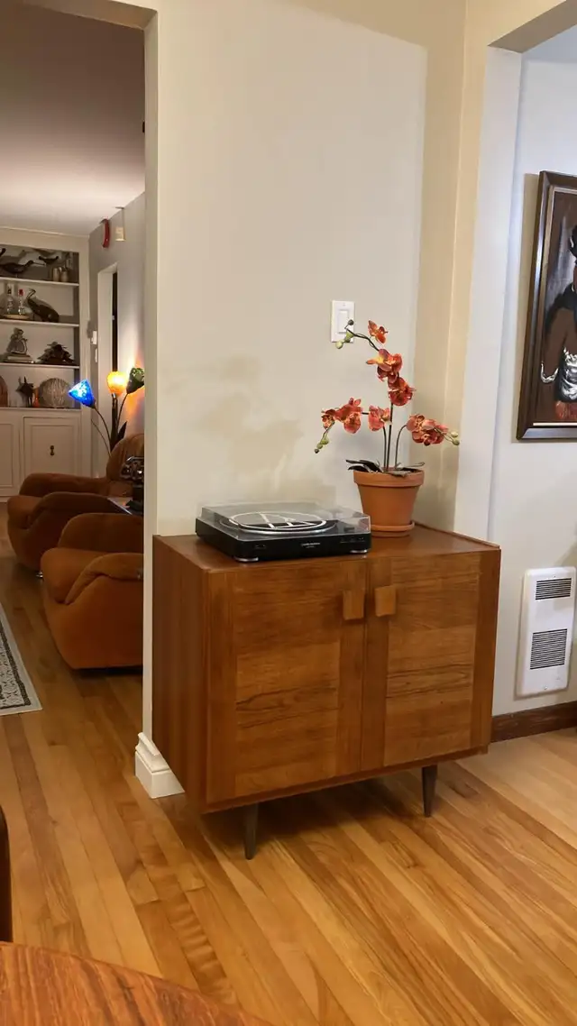 Mid century modern. TECK TEAK. Buffet, sideboard, console table,