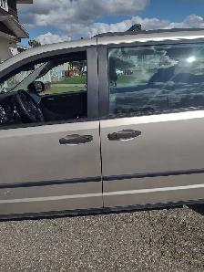 2012 Dodge Caravan with wheelchair conversion - Photo 3