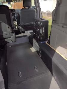 2012 Dodge Caravan with wheelchair conversion - Photo 7