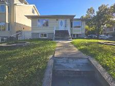 4 Bed 2 Bath House Right on the River – Garage, Utilities Incl.