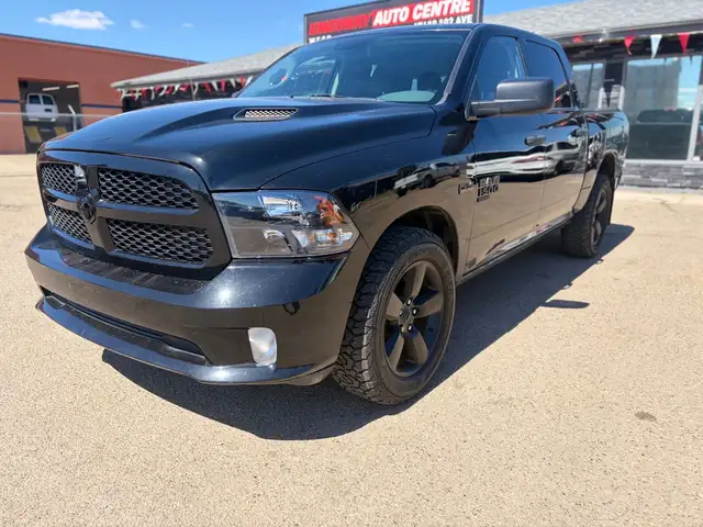 2019 Ram 1500 Classic Express 4x4 Crew Cab