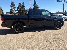2019 Ram 1500 Classic Express 4x4 Crew Cab - Photo 4