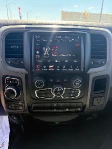 2019 Ram 1500 Classic Express 4x4 Crew Cab - Photo 12