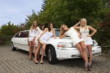 LIMOUSINE FOR PARTYS WEDDING BIRTHDAY EVENTS LIMO