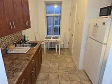 Room across the street from Metro Vendome. $725  All and internt - Photo 6