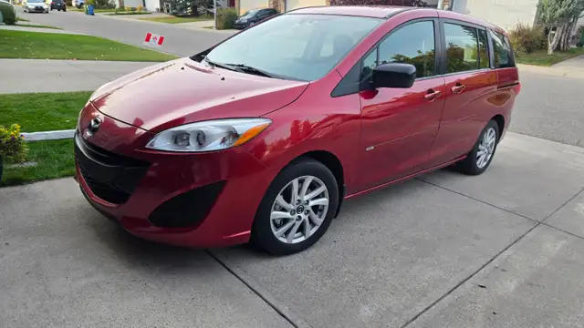 2013 Mazda 5 Excellent condition. Very clean