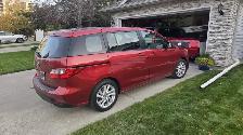 2013 Mazda 5 Excellent condition. Very clean - Photo 3