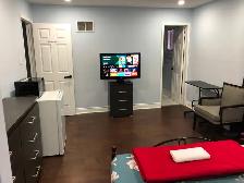 Master bedroom on 2nd floor(Female/Couple) in Pickering for Rent - Photo 2