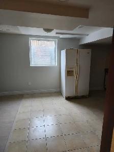 3 bedroom bsmt detached - Photo 3