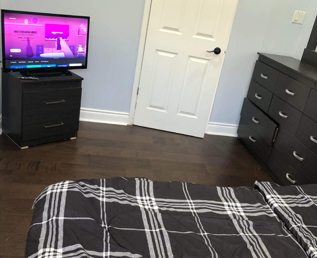 Furnished and Specious Room on 2nd Floor in Pickering for Rent