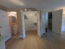 master bedroom with private washroom available - Photo 7