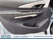 2017 Chevrolet Bolt - Photo 11