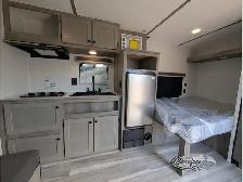 2027 Sunset Park RV Sun Lite 15MB - Photo 8