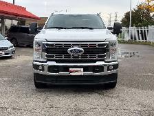 2024 Ford F-250 Crew-Cab Long Box 4x4 - Photo 2
