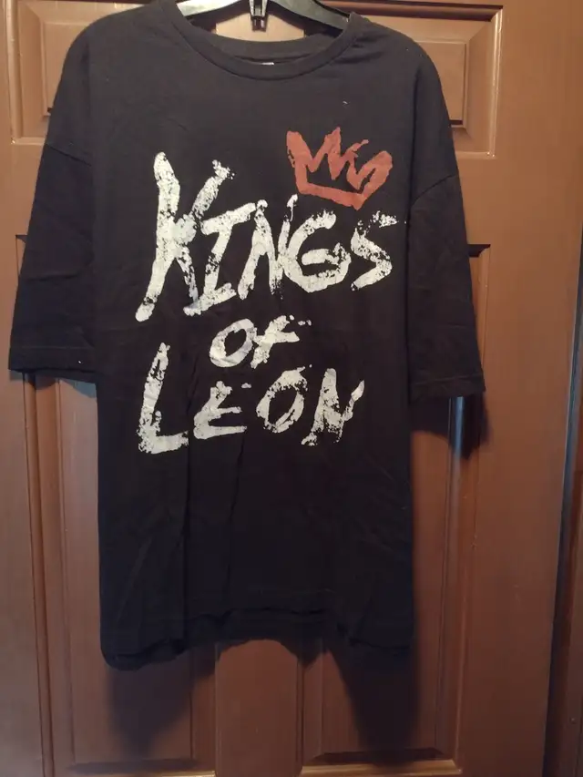 2009 Kings of Leon concert tee-shirt size large
