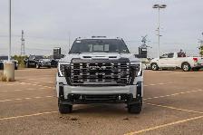 2026 GMC Sierra 3500HD Denali Ultimate - Photo 3
