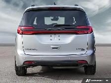 2026 Chrysler Pacifica LIMITED | AWD | VNTD STS | TV | HK | FAMC - Photo 5