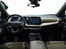 2026 Chevrolet Equinox ACTIV/AWD/6700KM/TWO TONE TAN LEATHER/NAV - Photo 2