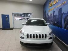 JEEP CHEROKEE 2017 NORTH EDITION V-6 3.2 LITRES 4X4 SIEGES   VOL - Photo 3