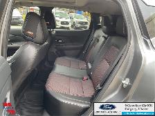 2026 Nissan Kicks SR AWD - SPORT INTERIOR - LIKE NEW - LOW KMS! - Photo 11