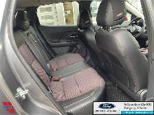 2026 Nissan Kicks SR AWD - SPORT INTERIOR - LIKE NEW - LOW KMS! - Photo 12