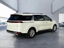 2024 Kia Carnival LX - Photo 5