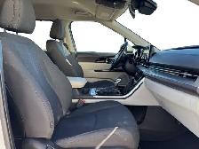 2024 Kia Carnival LX - Photo 17