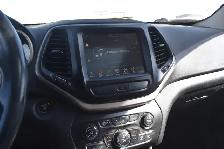 2016 Jeep Cherokee Limited 4WD - Photo 11