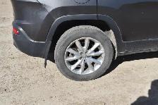 2016 Jeep Cherokee Limited 4WD - Photo 32
