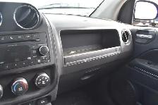 2010 Jeep Compass Limited 4WD - Photo 13