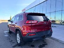 2016 Jeep Cherokee North 4WD | Comfort/Convenience | Cold Weathe - Photo 4