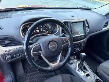2016 Jeep Cherokee North 4WD | Comfort/Convenience | Cold Weathe - Photo 13