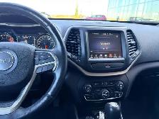 2016 Jeep Cherokee North 4WD | Comfort/Convenience | Cold Weathe - Photo 17