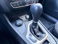2016 Jeep Cherokee North 4WD | Comfort/Convenience | Cold Weathe - Photo 19