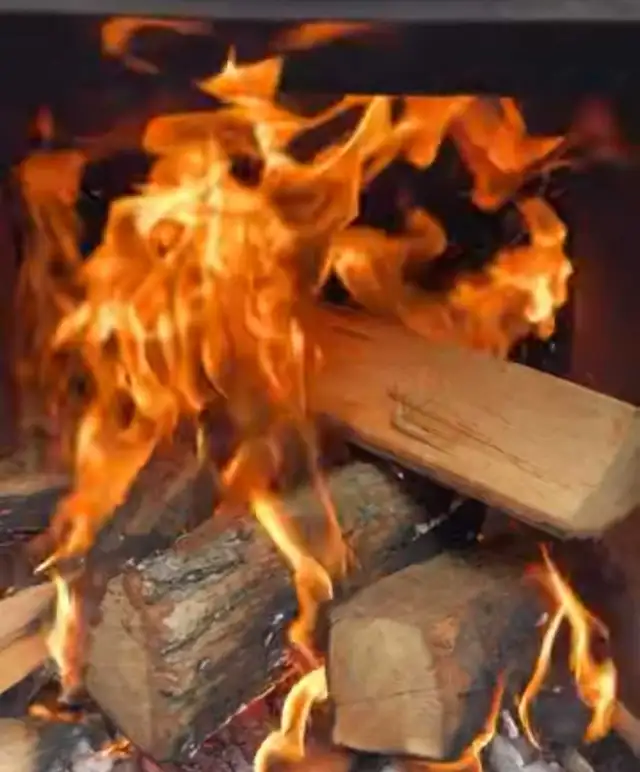 Wood for Smokers, Grills and Pizza Ovens