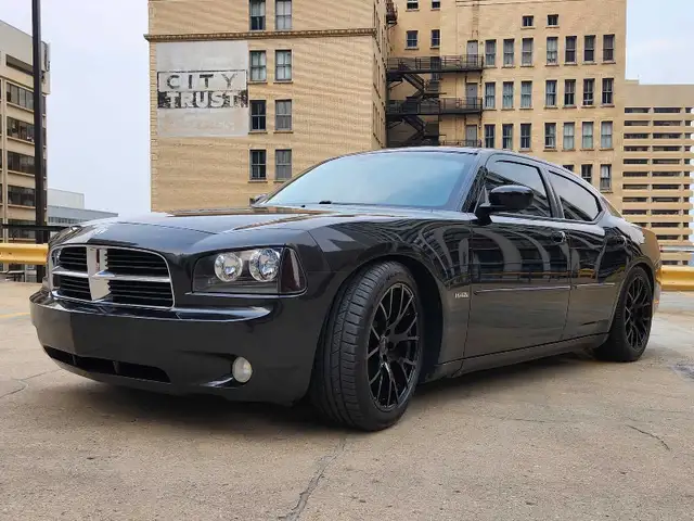 2006 Dodge Charger R/T Lowered