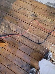 deep clean deck, fence and walkways stones - Photo 3