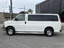 2012 Chevrolet Express Passenger 3500 12 PASSENGER-ONLY 120KM-8 - Photo 2