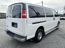 2012 Chevrolet Express Passenger 3500 12 PASSENGER-ONLY 120KM-8 - Photo 5