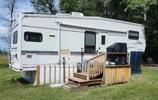 Golden Falcon Camper/Trailer