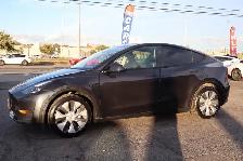 2024 Tesla Model Y - Photo 3