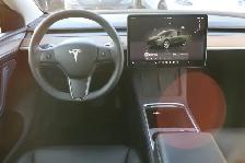 2024 Tesla Model Y - Photo 10