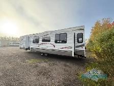 MINT 'Couples' Park Model Must be seen, like new, save thousands - Photo 2